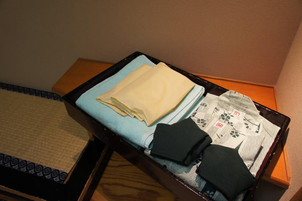 Hotel Nishiki-No-Yu Jimotoya Matsumoto Zimmer foto